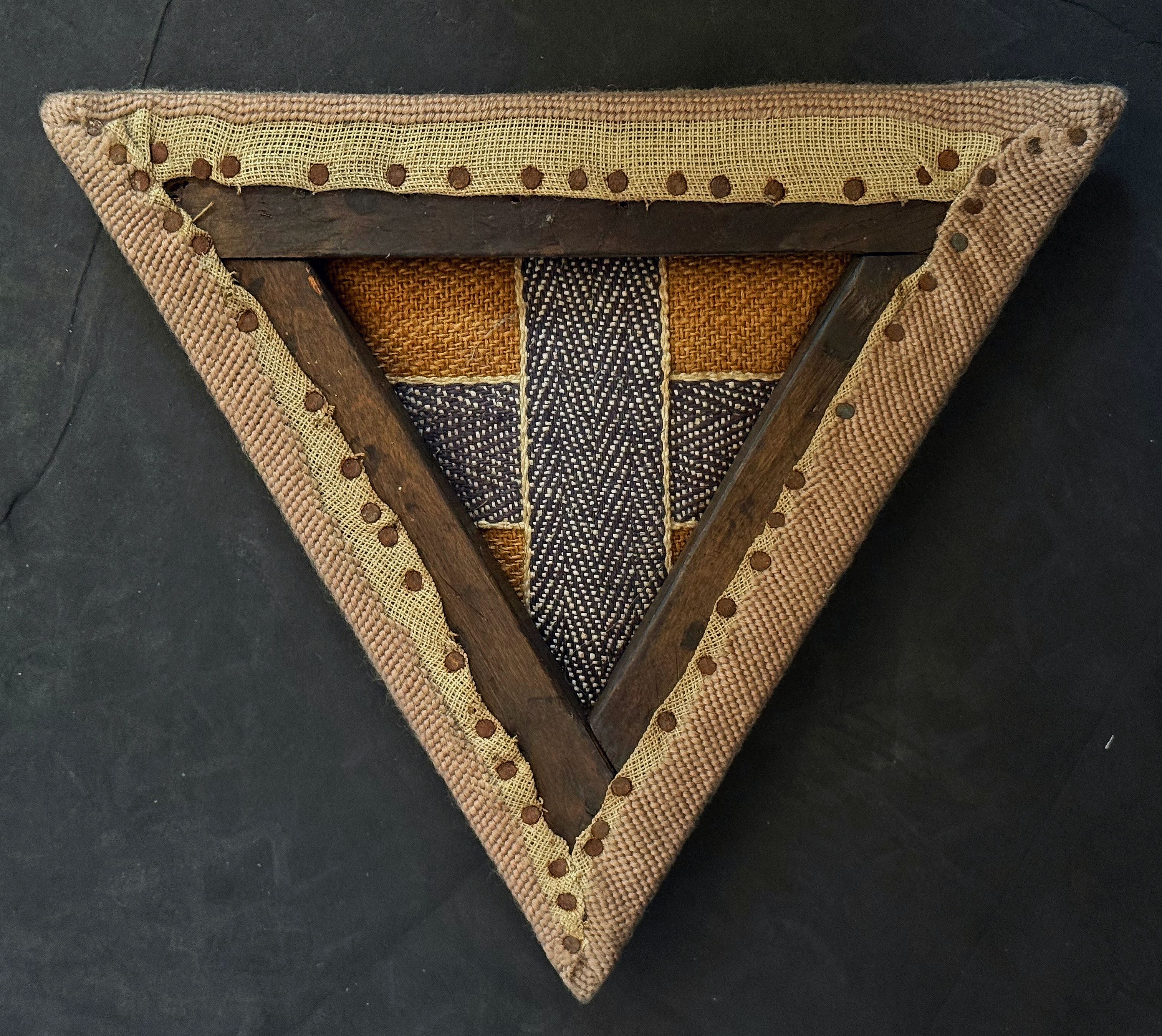 gg265_triangular_stool_20_copy