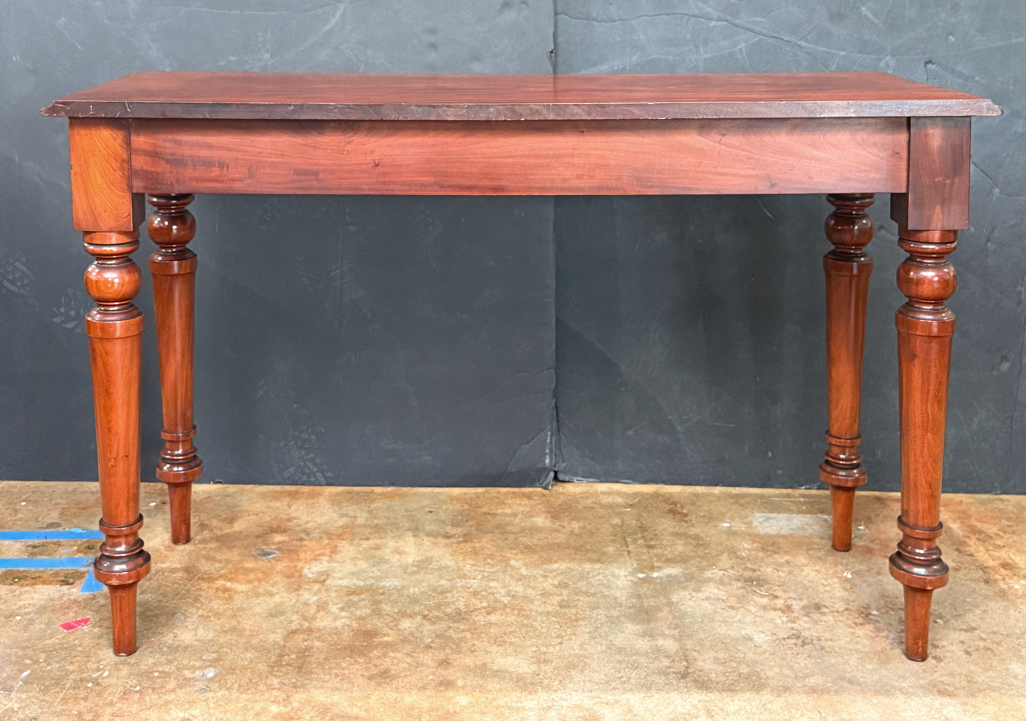 gg501_mahogany_console_005