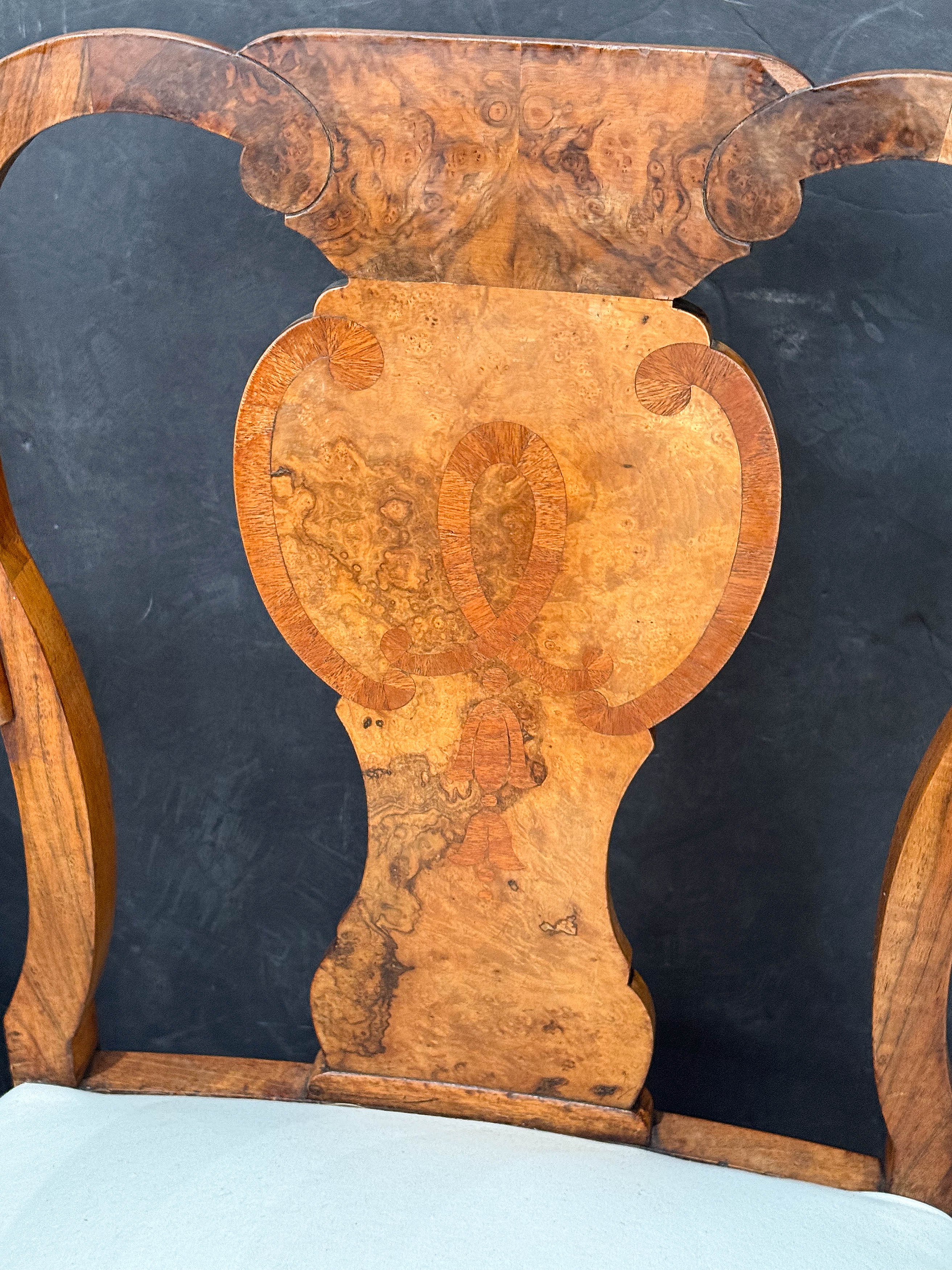 gg506_burl_wood_and_linen_armchairs_008