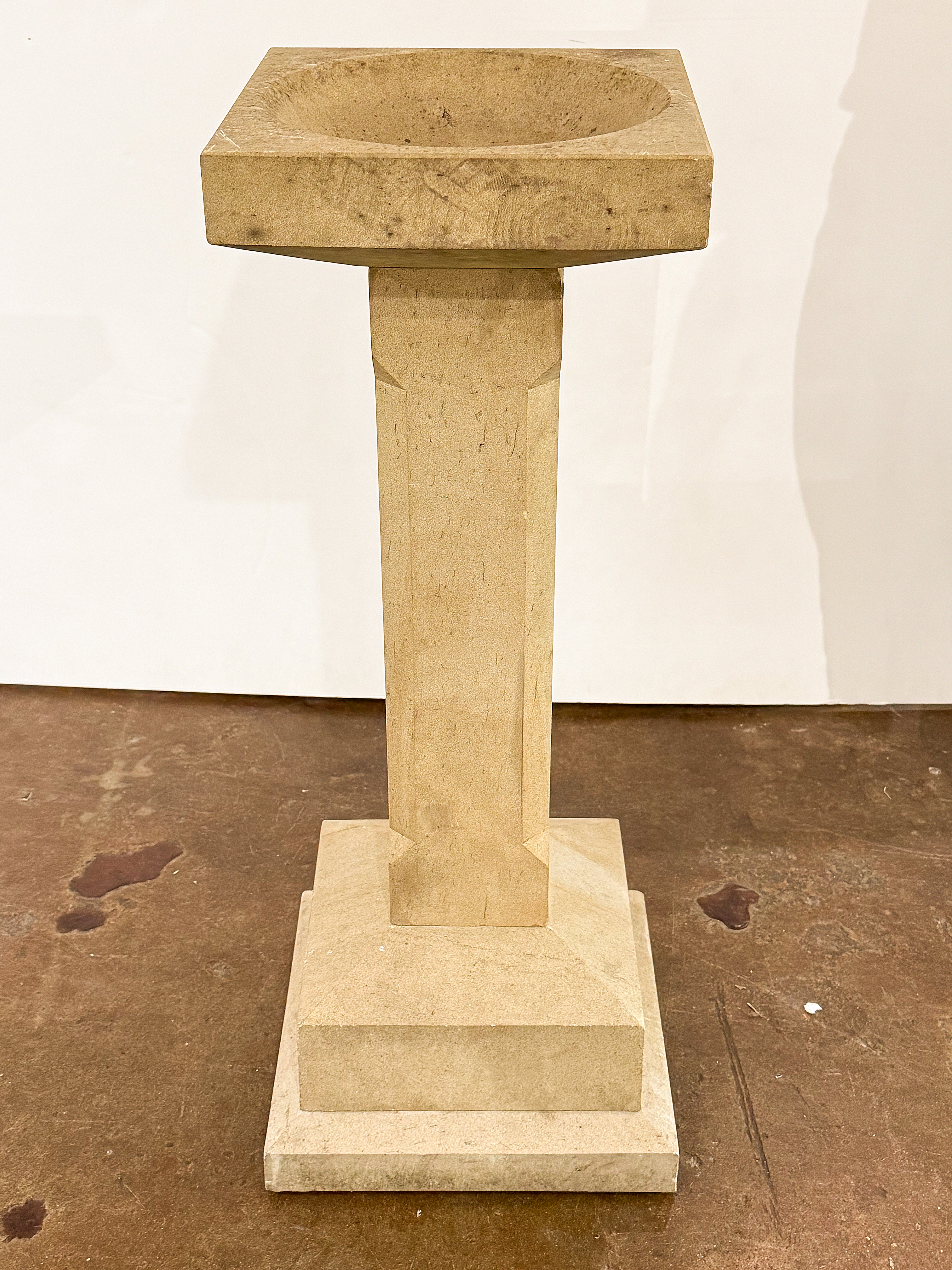 gg508_modernist_stone_bird_bath_006