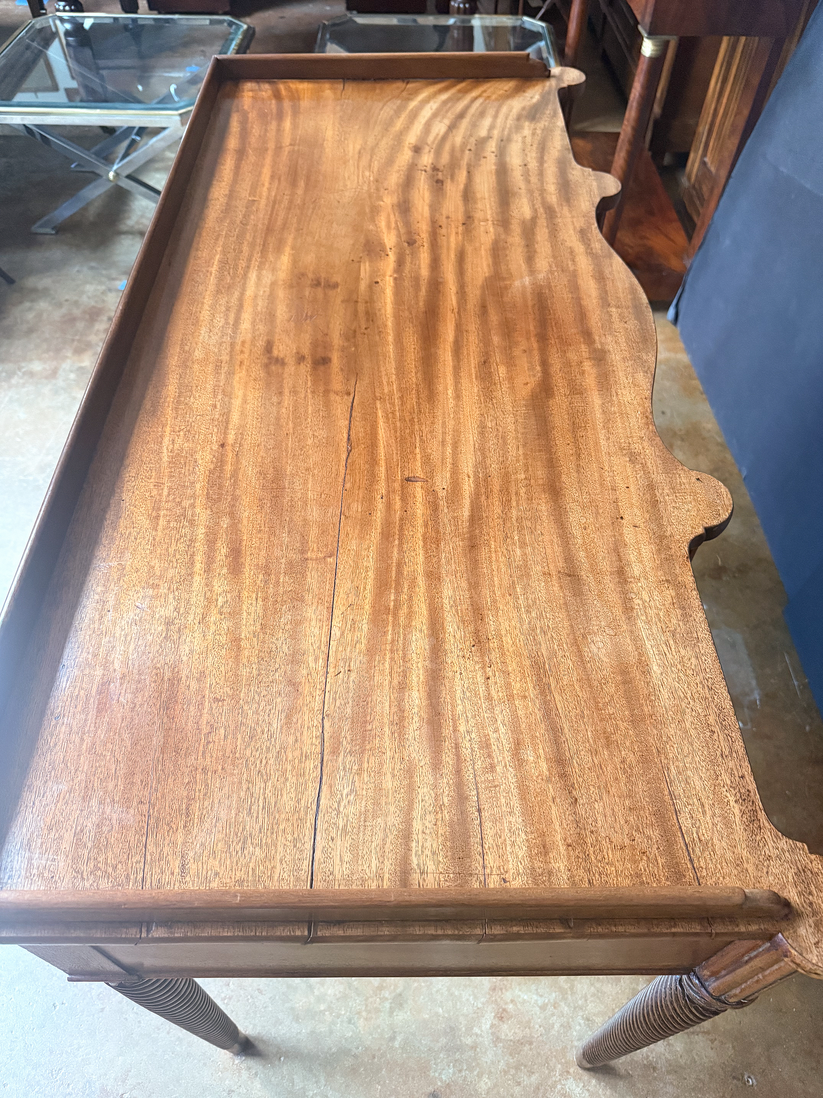 gg512_regency_writing_table_015