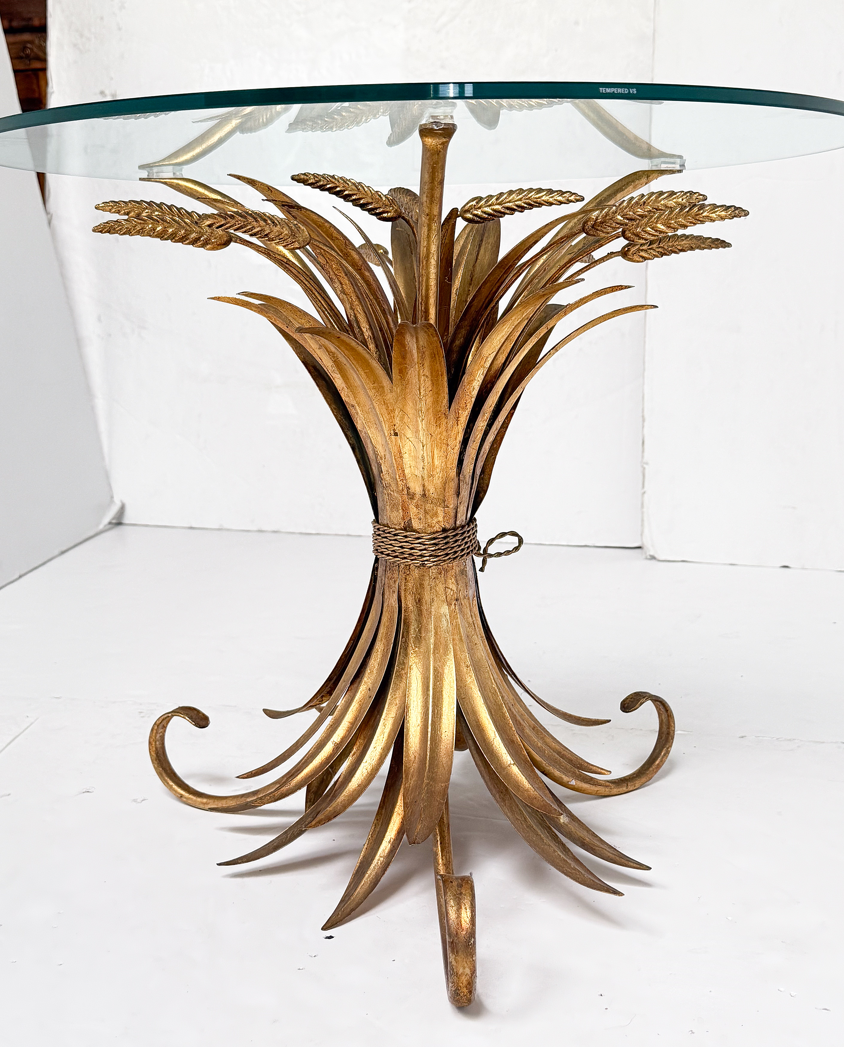 gg529_gilt_metal_wheat_sheaf_table_007