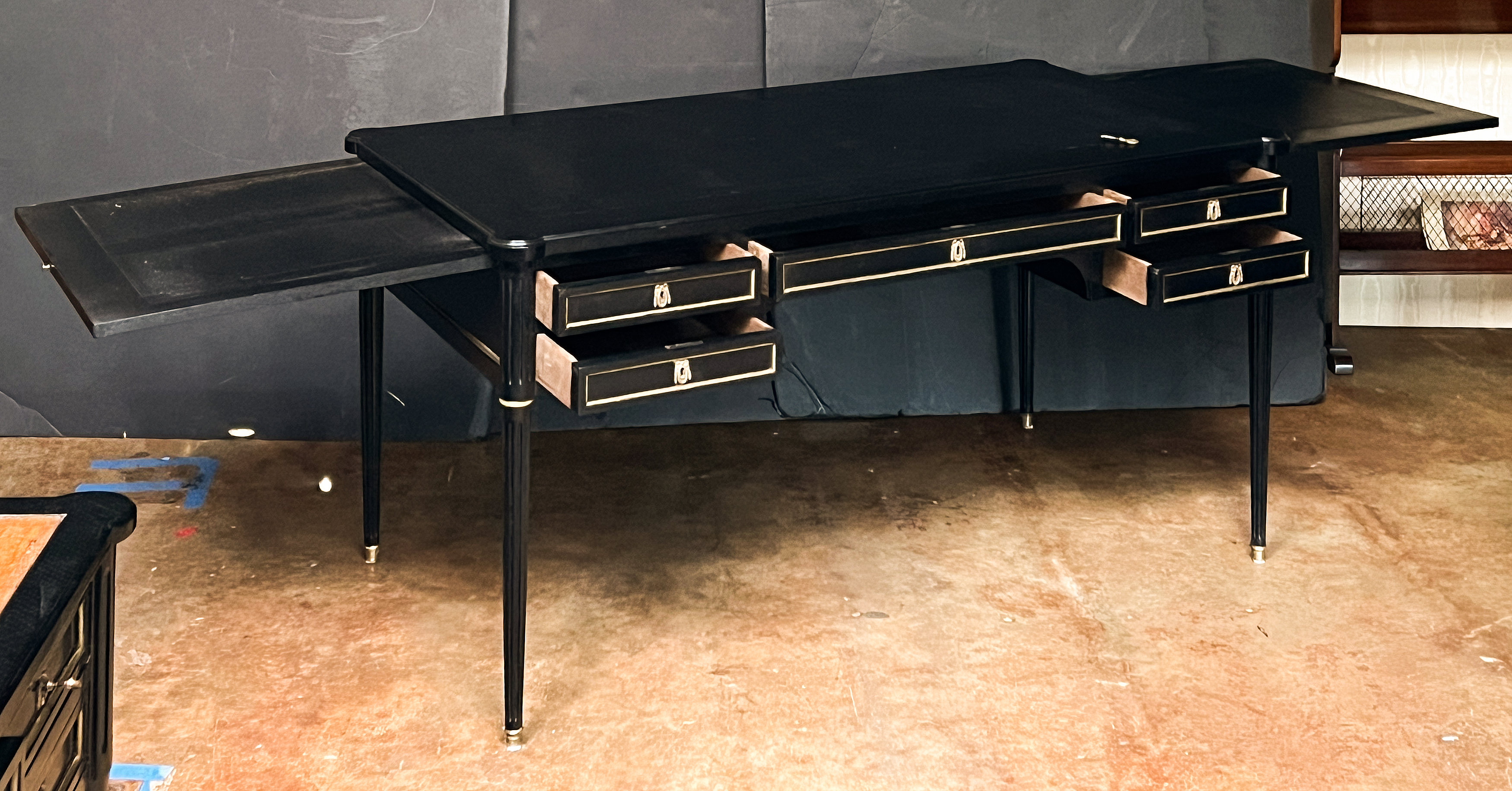 gg565_black_french_writing_table_003