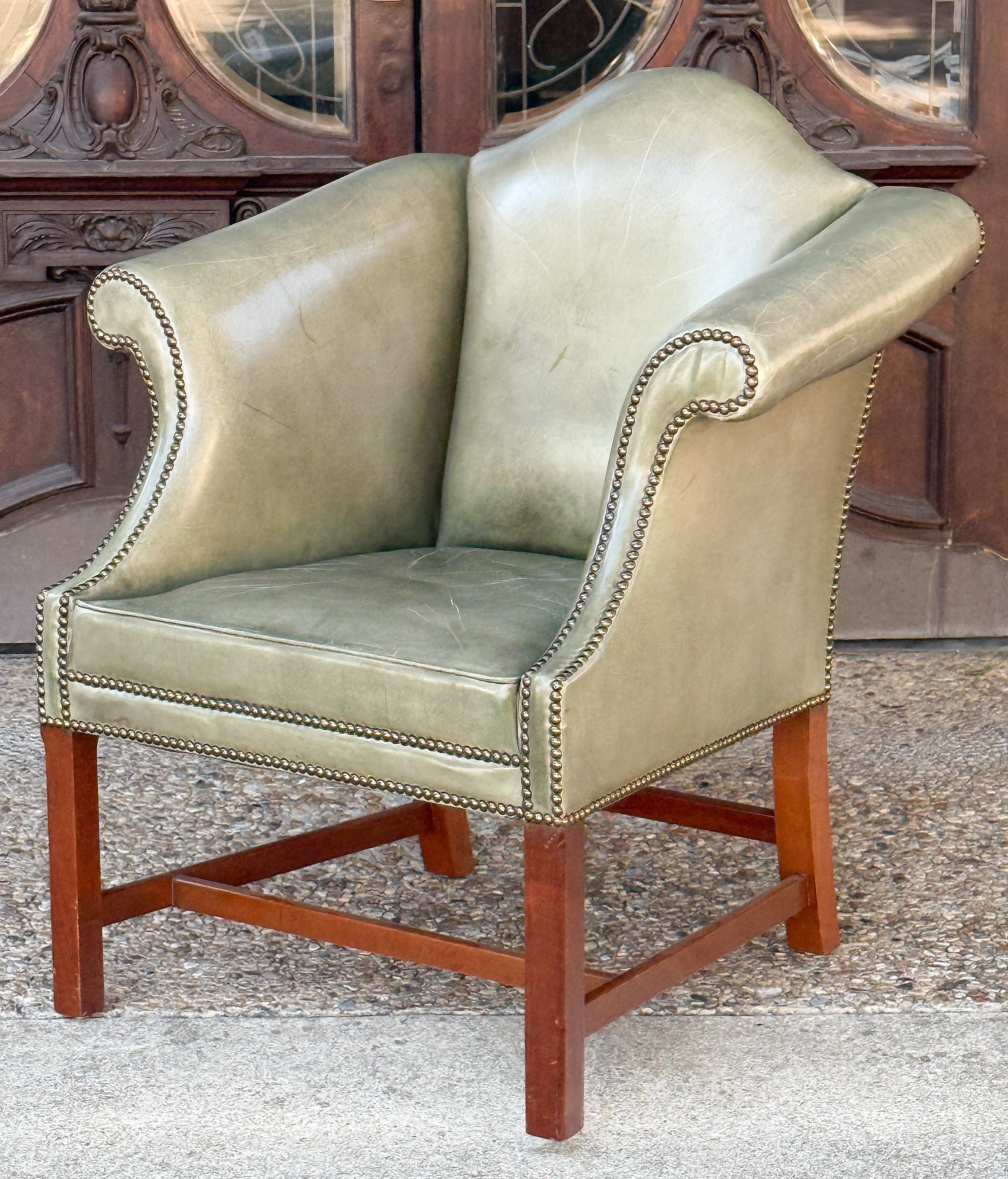 gg575_green_leather_armchair_005