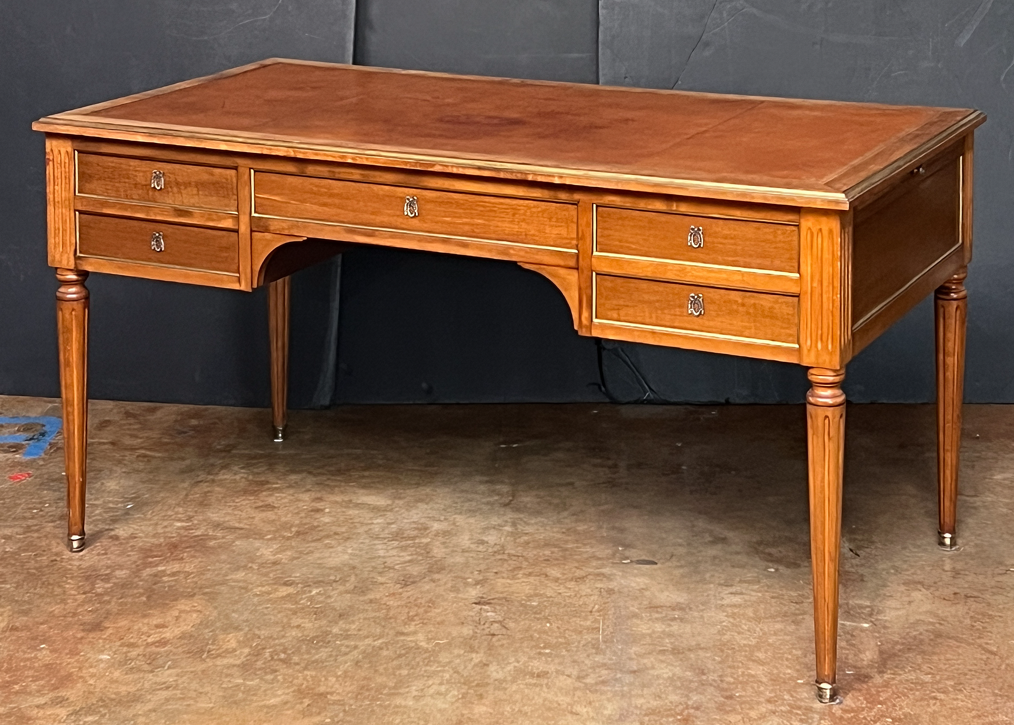 gg630_french_writing_desk_009_1883888299