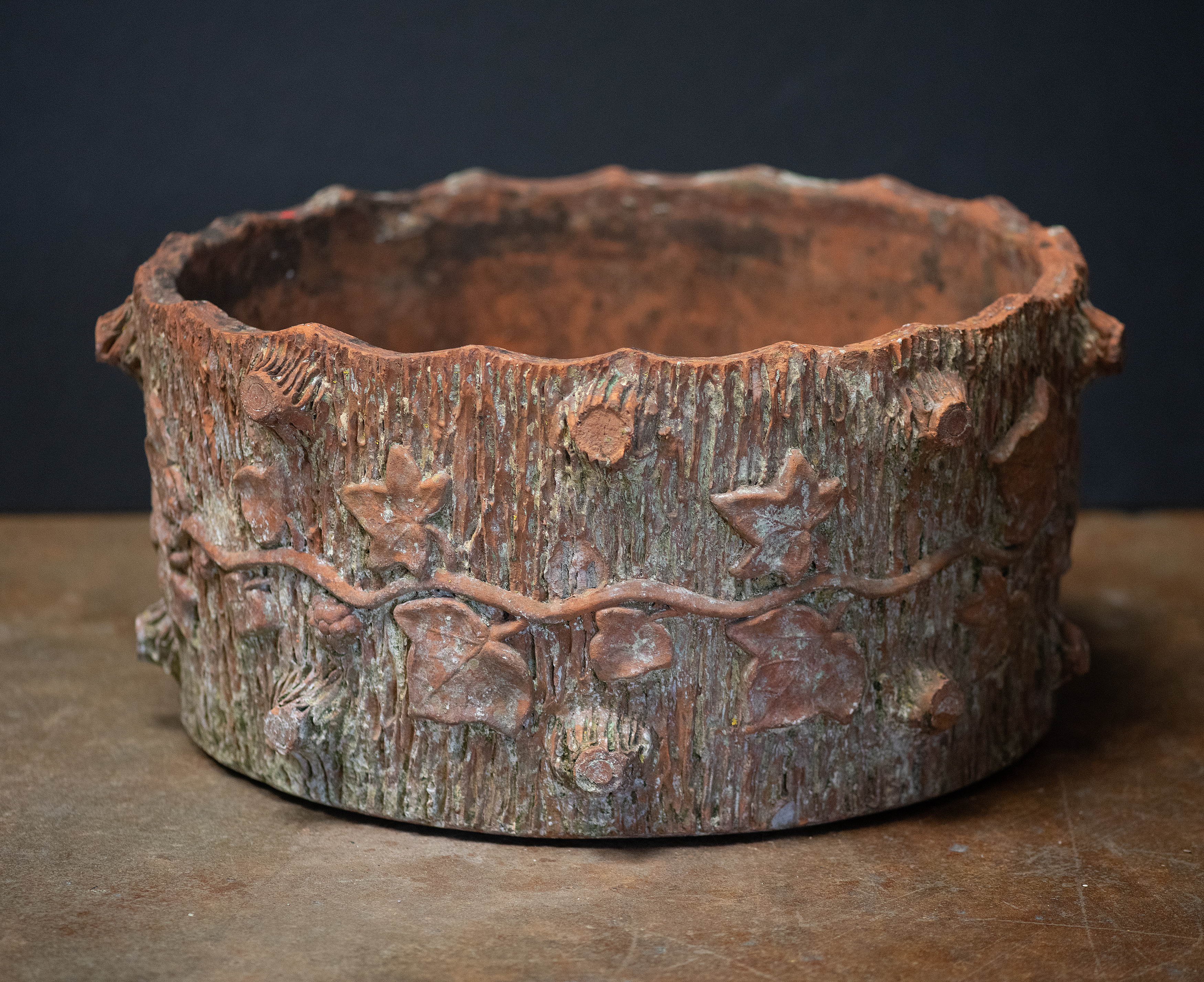 gg631_faux_bois_terra_cotta_planter_006