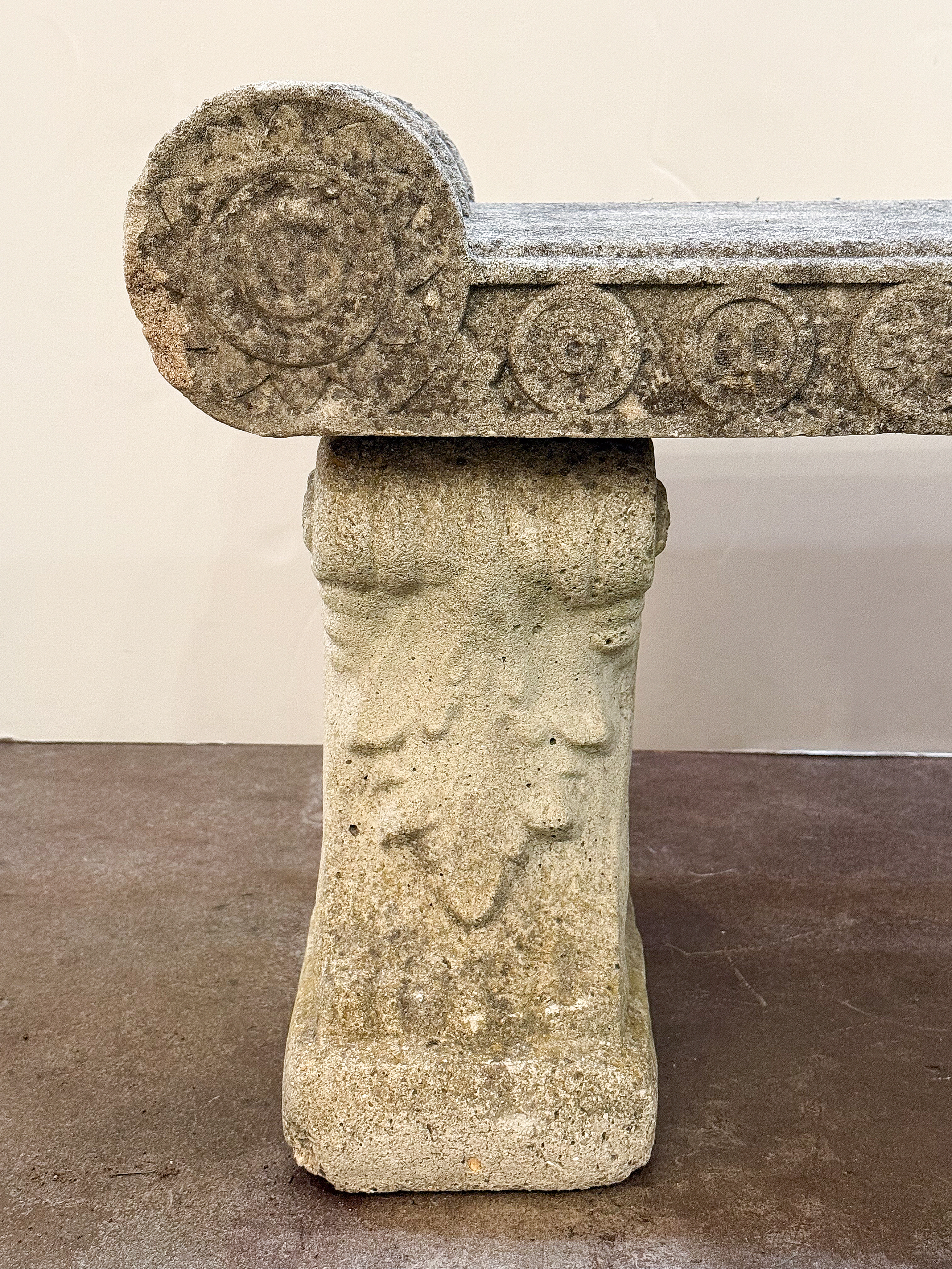 gg661_large_english_stone_bench_005