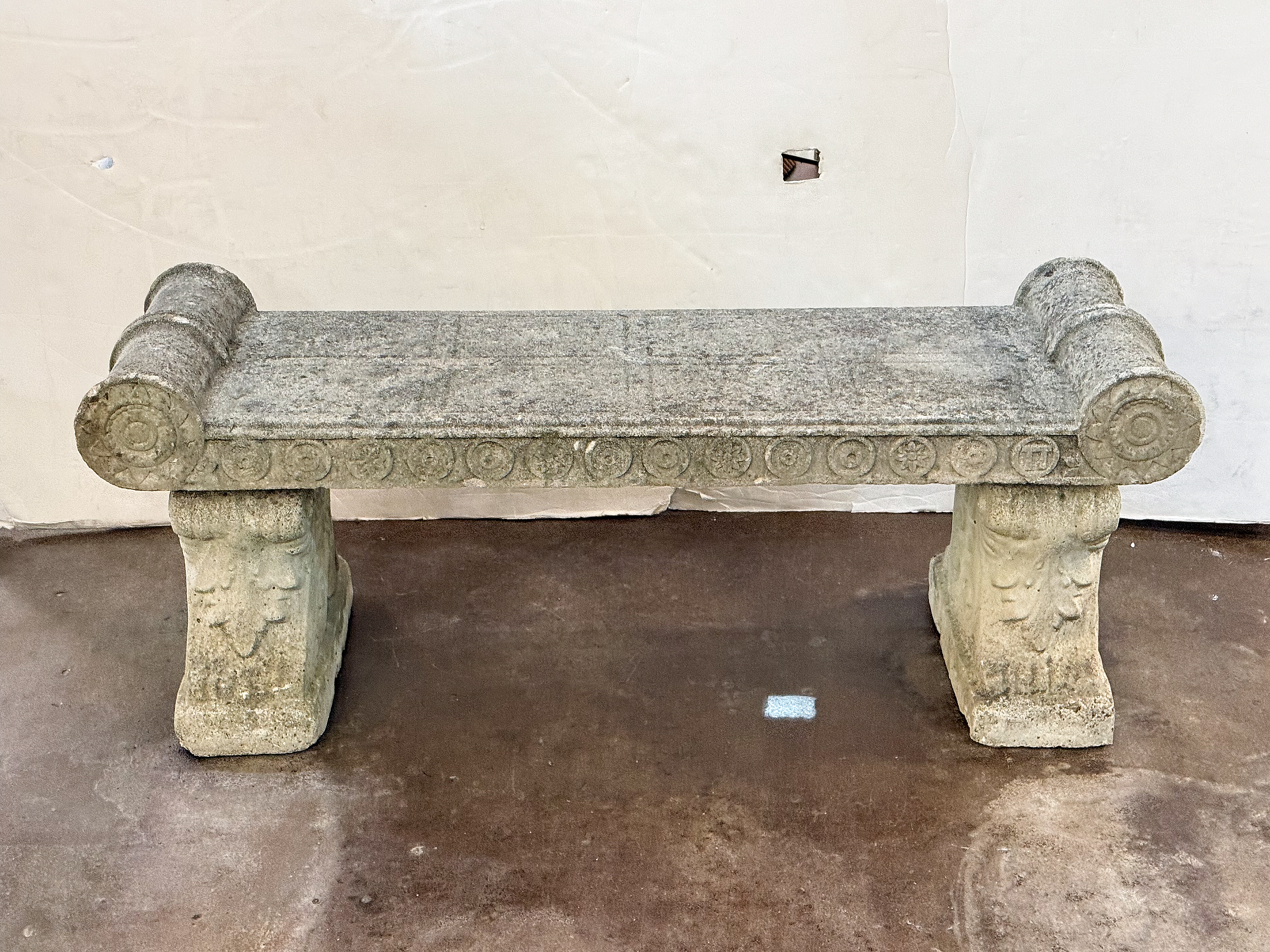 gg661_large_english_stone_bench_015