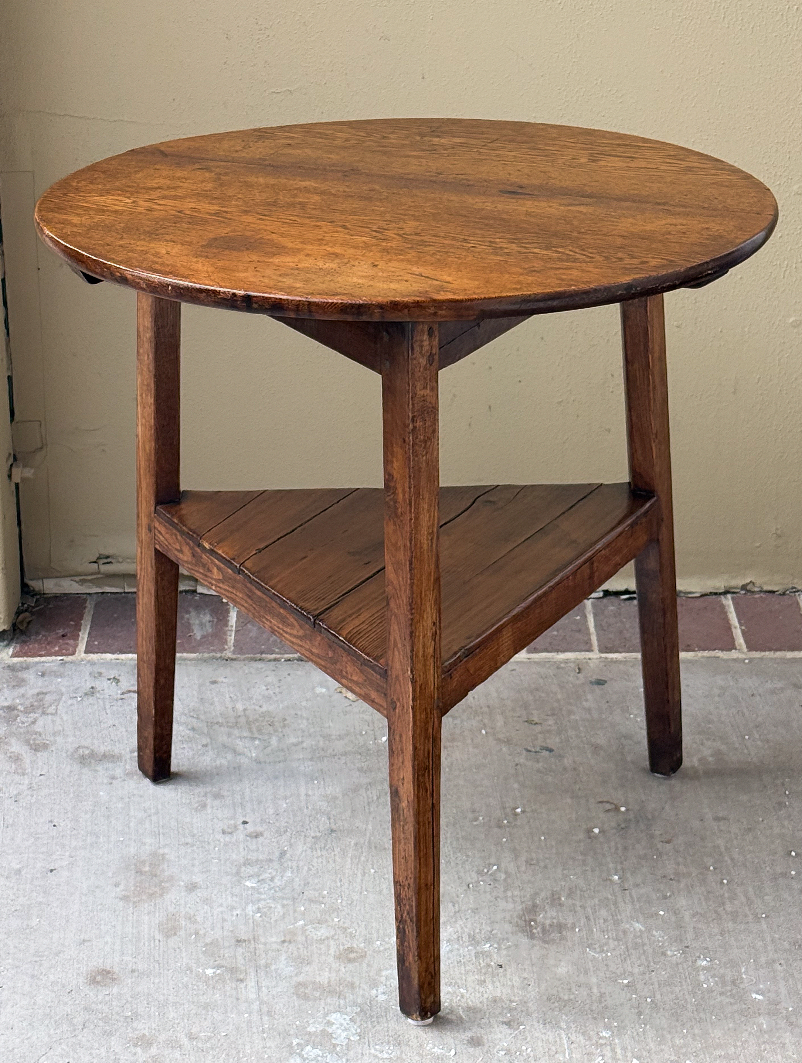 gg665_english_large_cricket_table_009