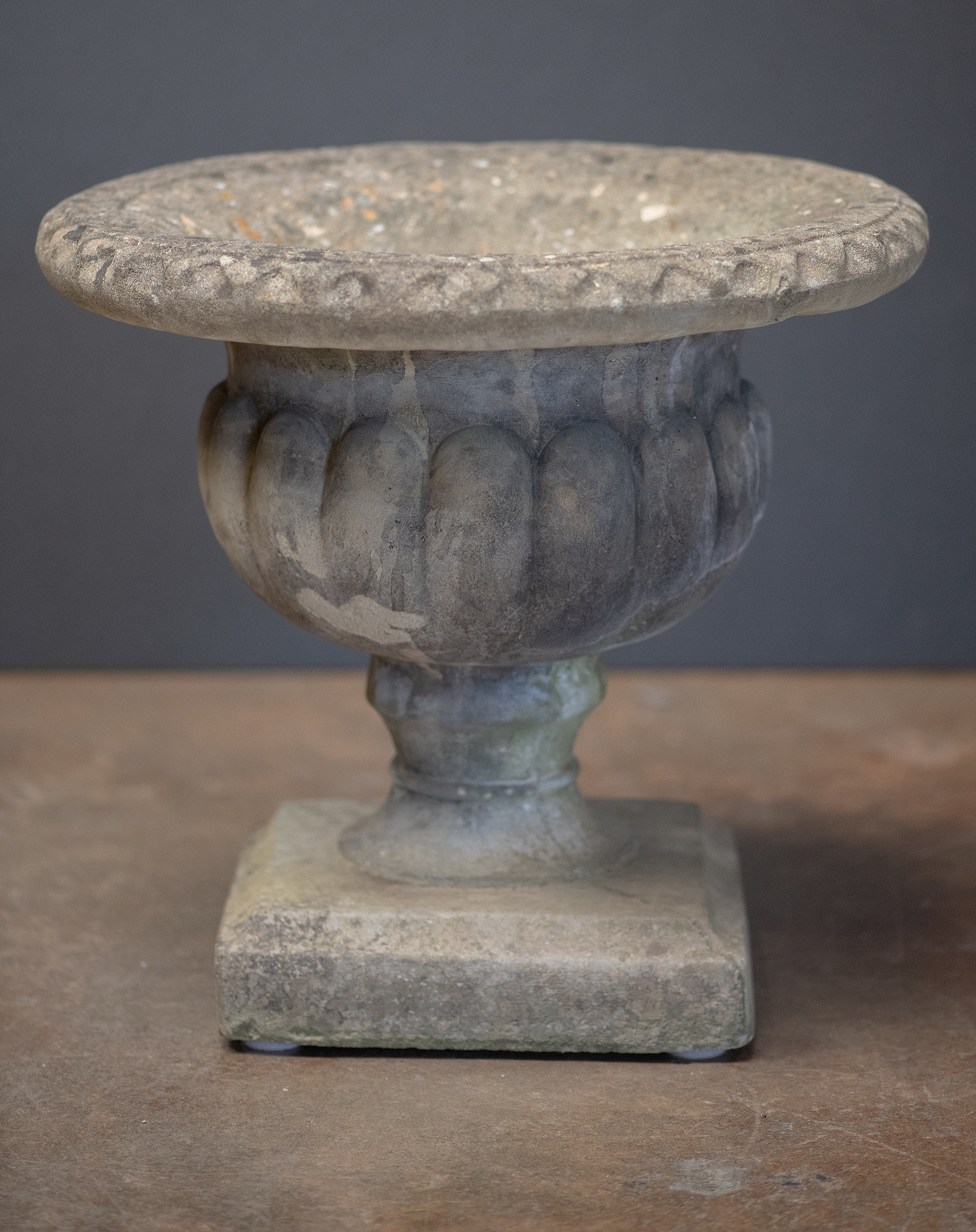 gg688_english_stone_urn_007
