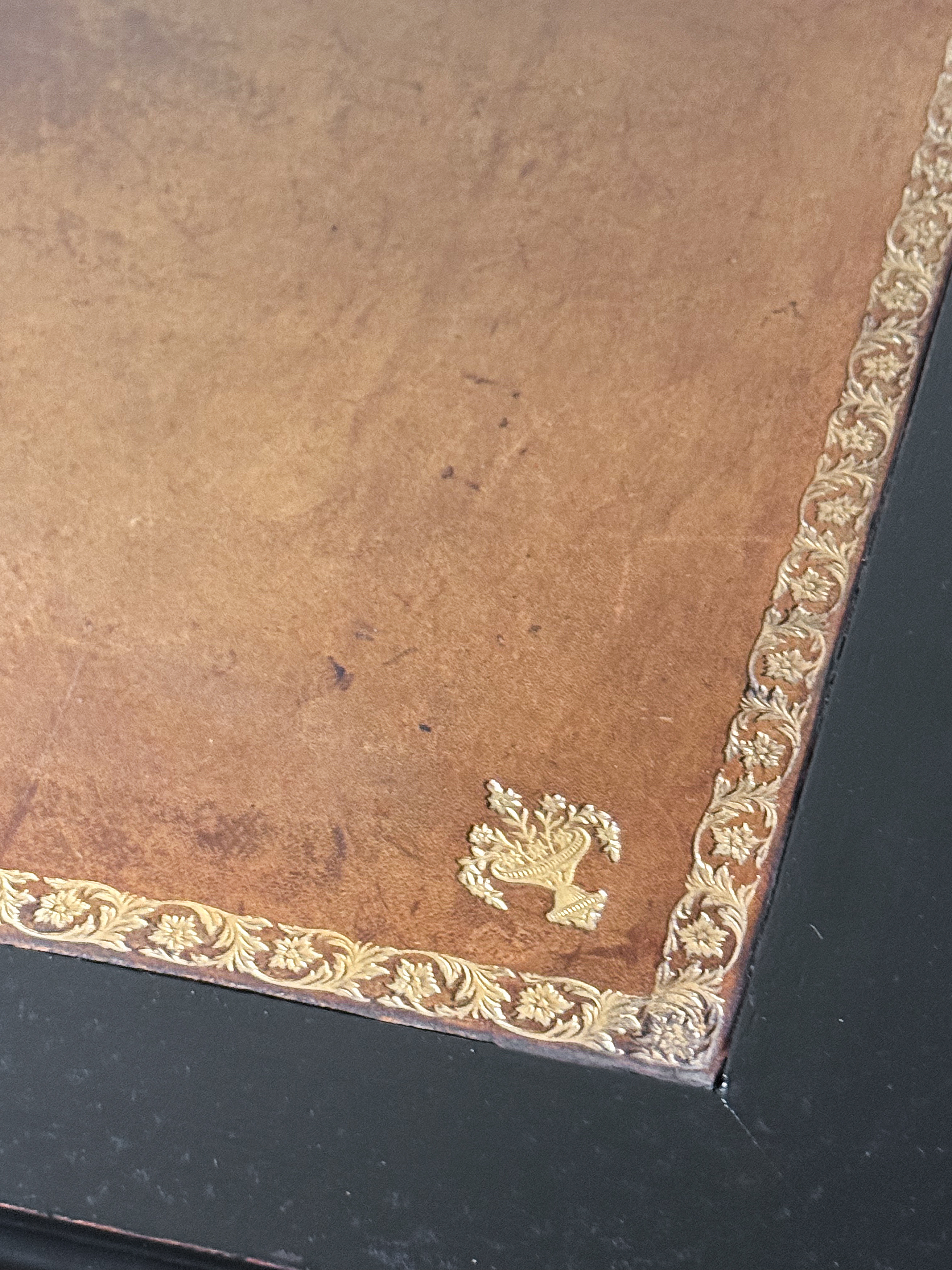 gg695_black_french_writing_table_08