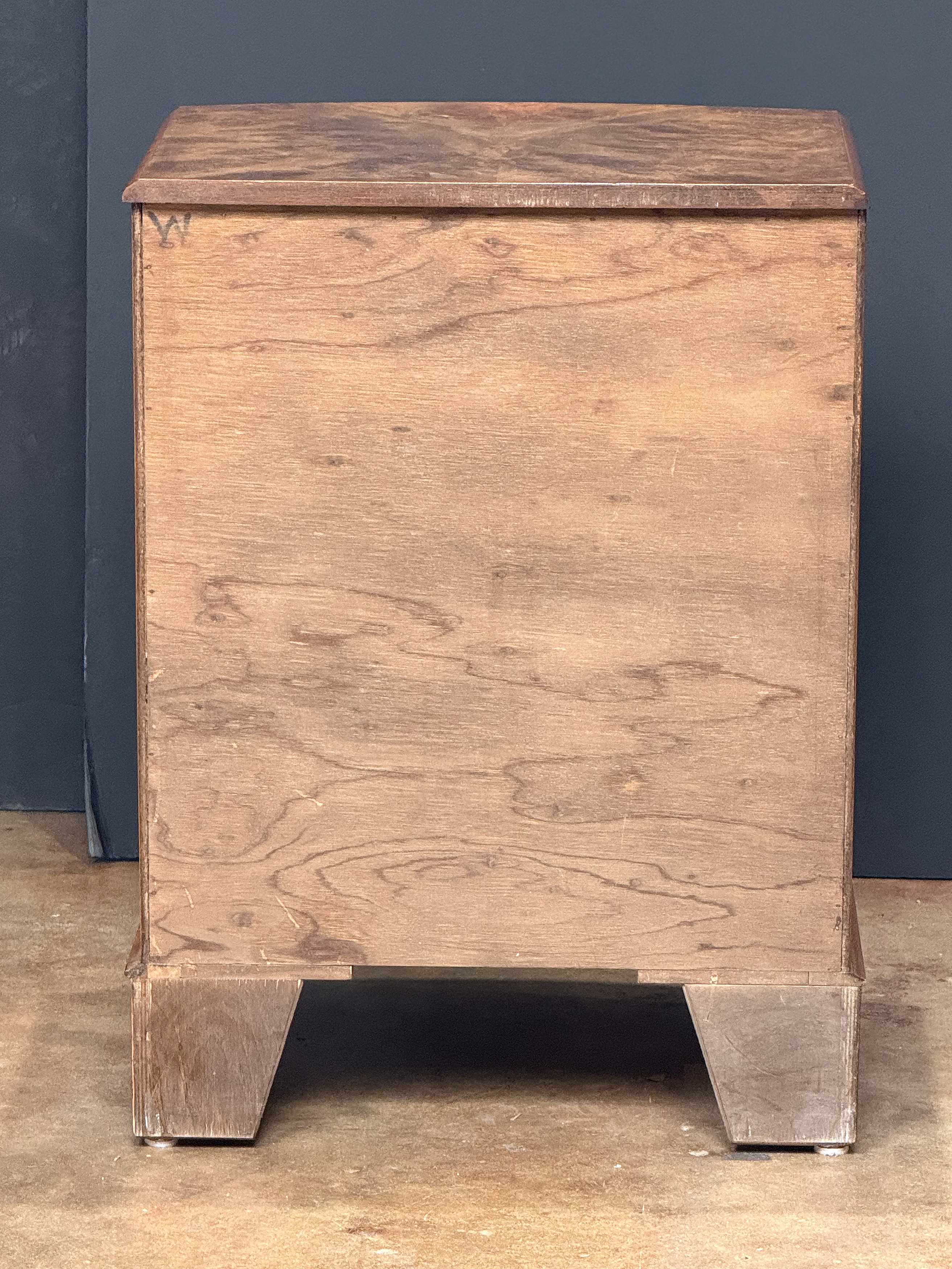 gg696_burr_walnut_chest_of_drawers_006