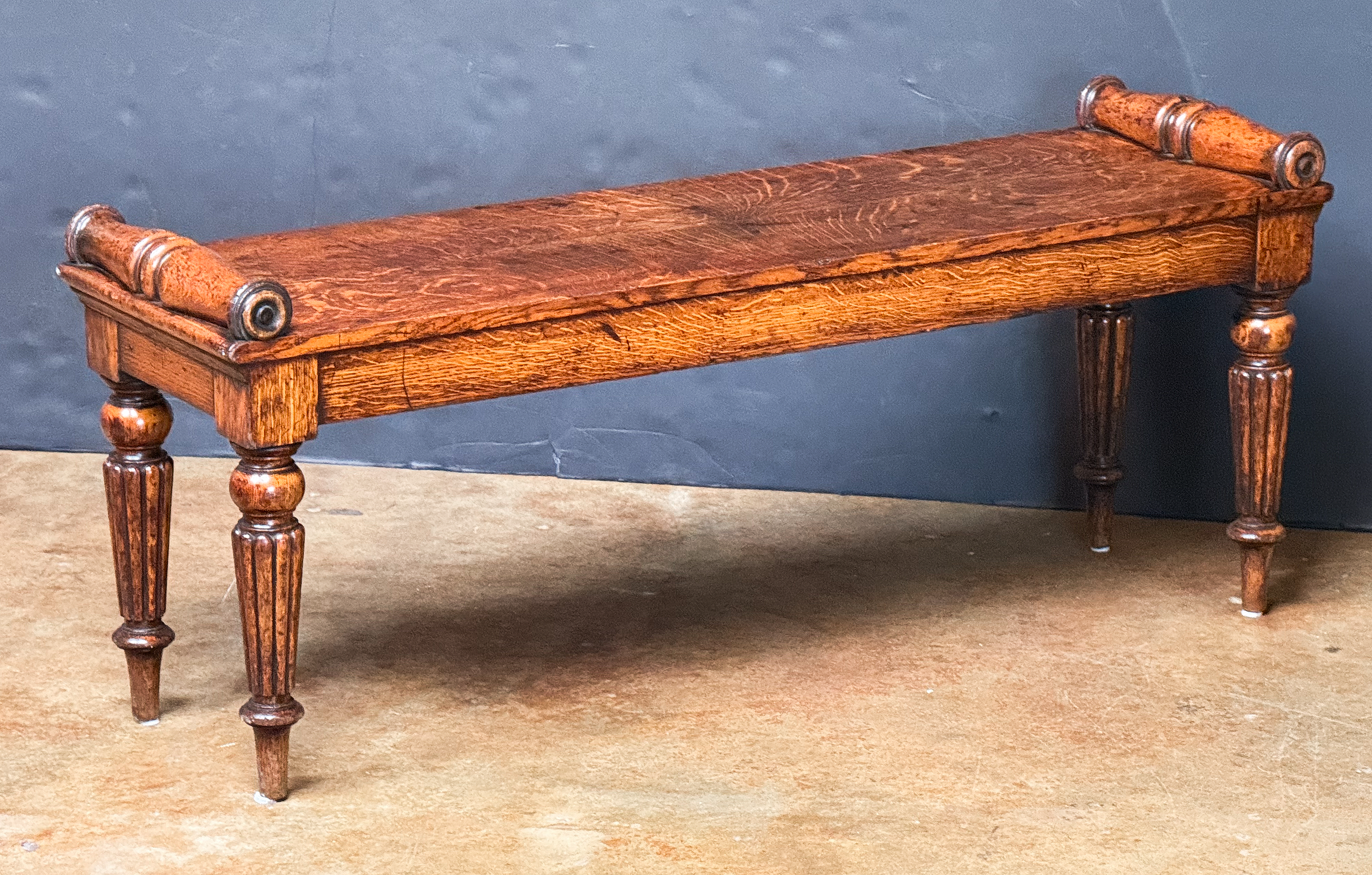 gg717_english_hall_bench_006