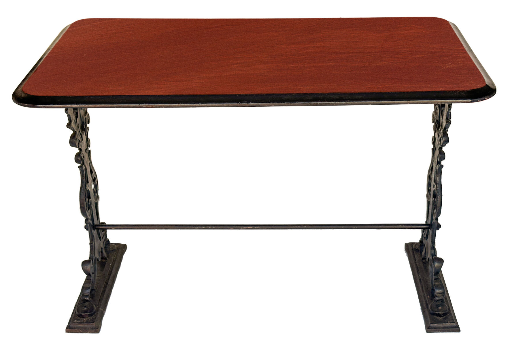 img_0017b_ee006_bar-pub_table