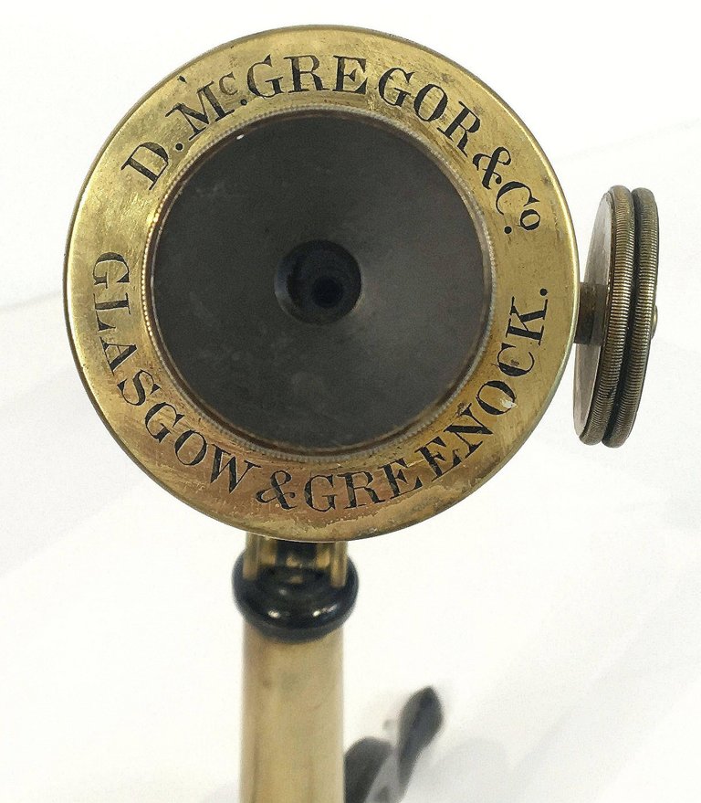 q0056_footed_brass_telescope_106__master