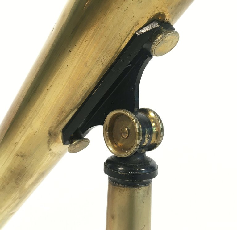 q0056_footed_brass_telescope_126__master