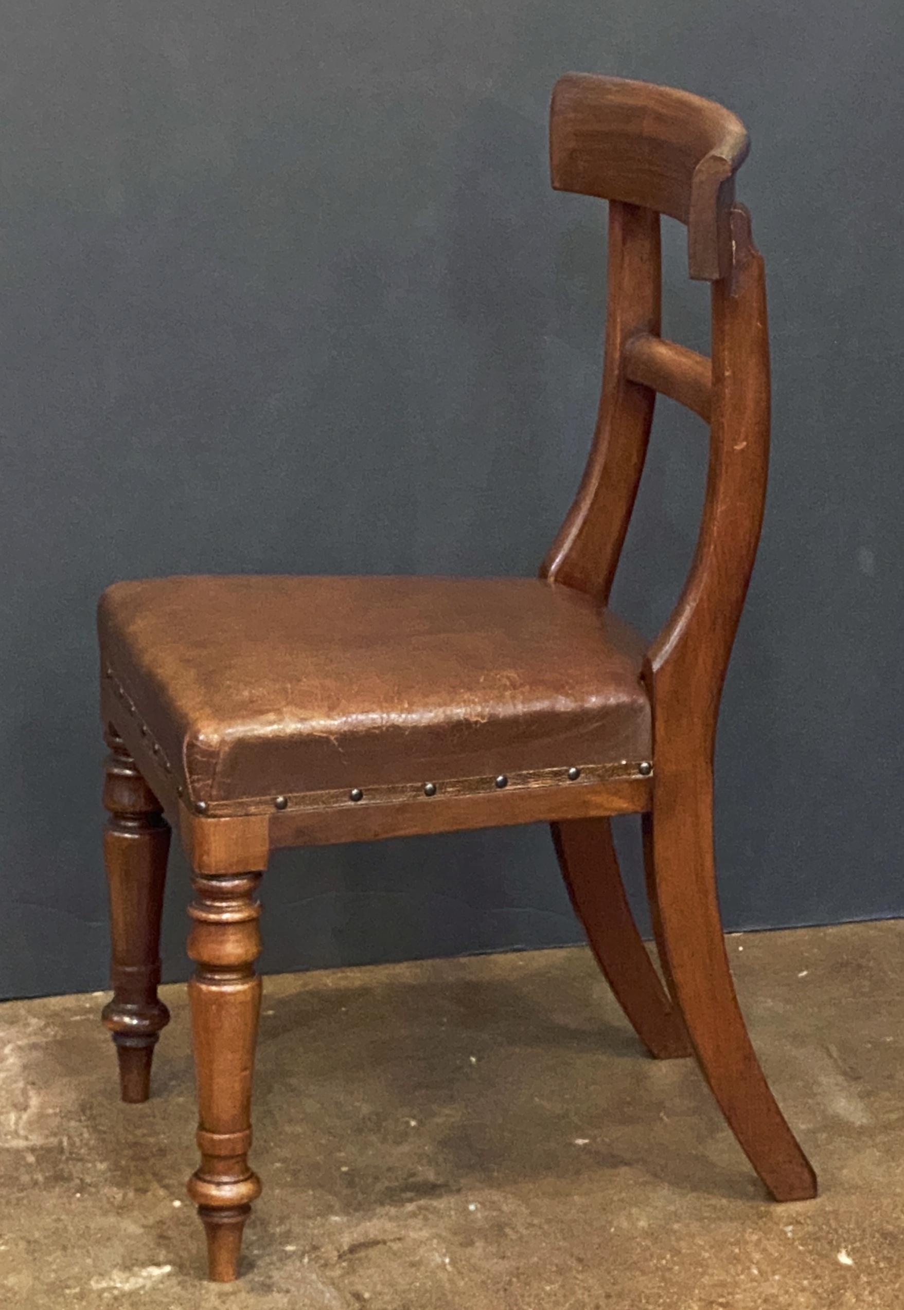 q2414_english_leather_upholstered_chair_of_mahogany_19_copy