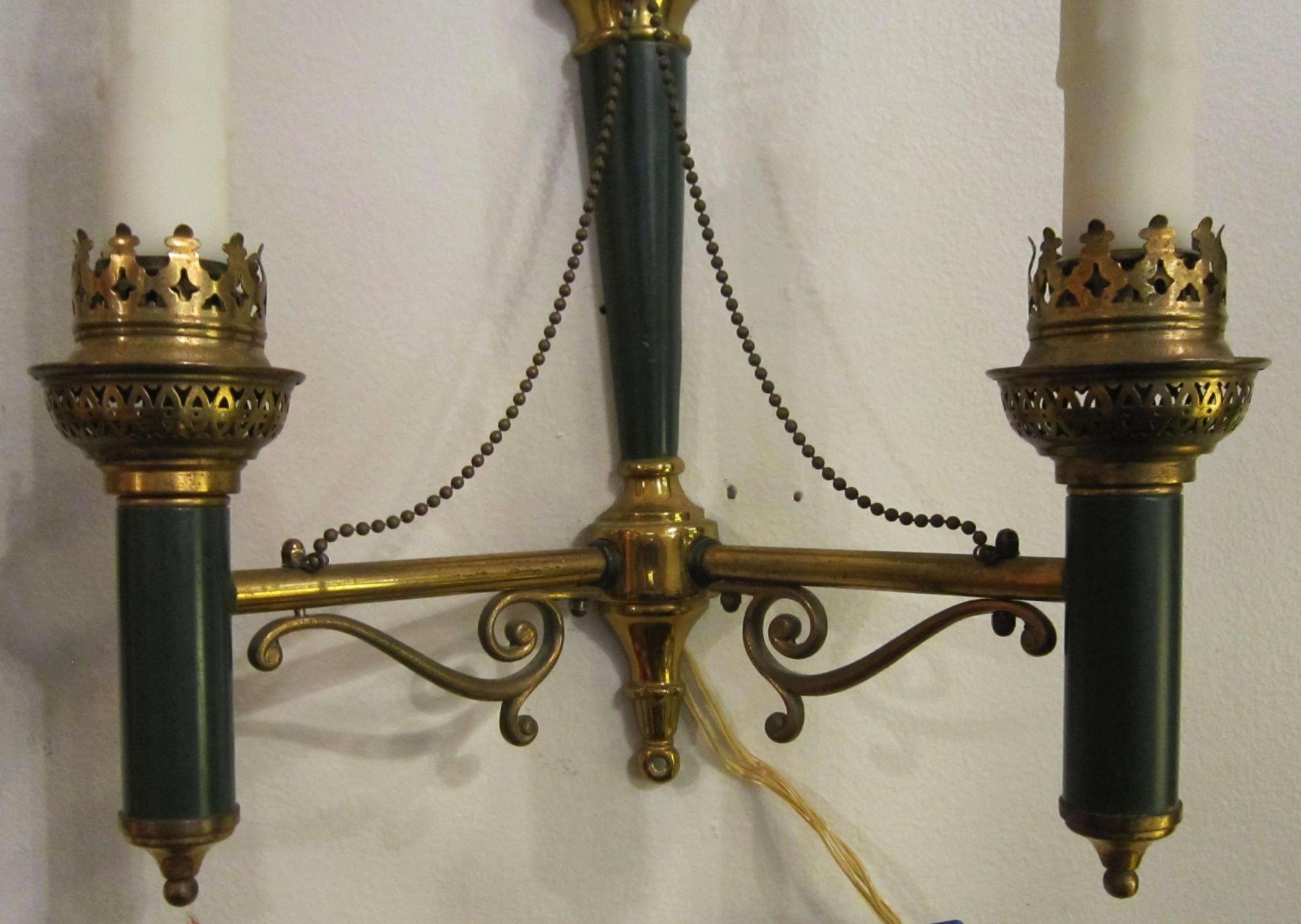 t0102_pair_of_green_and_brass_sconces_base