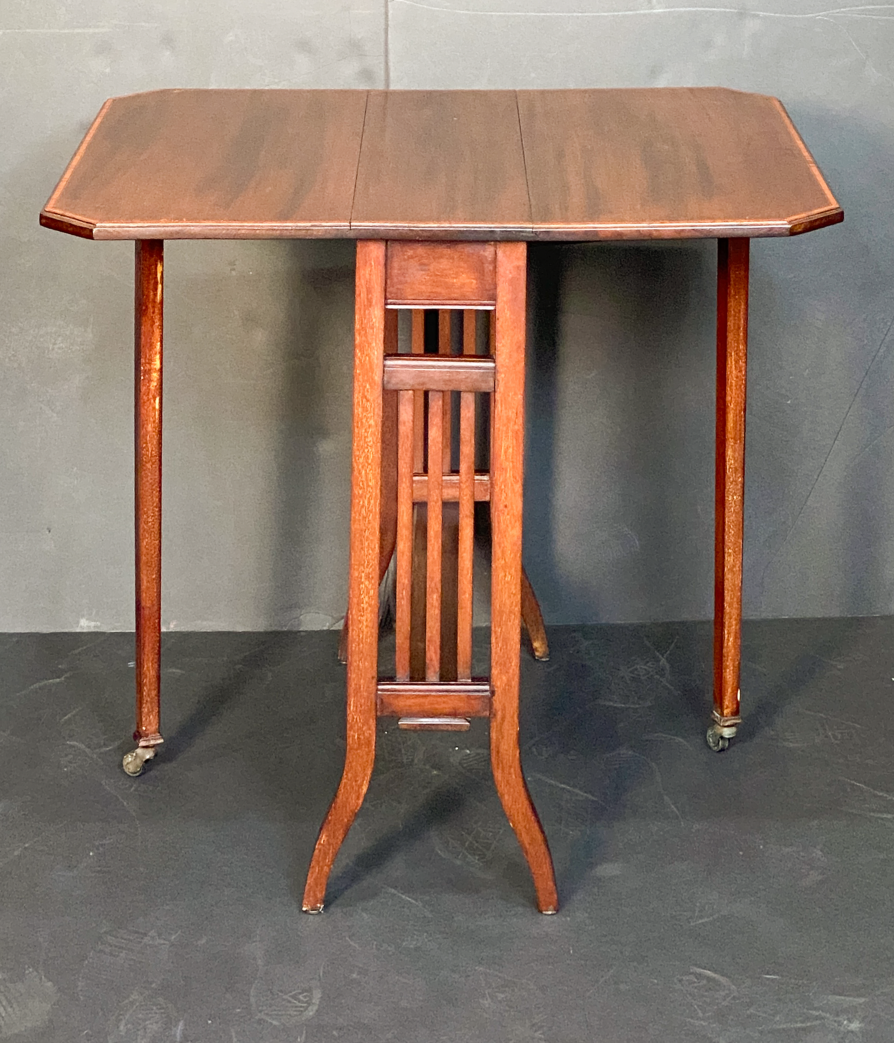 w0370_drop_leaf_table_8
