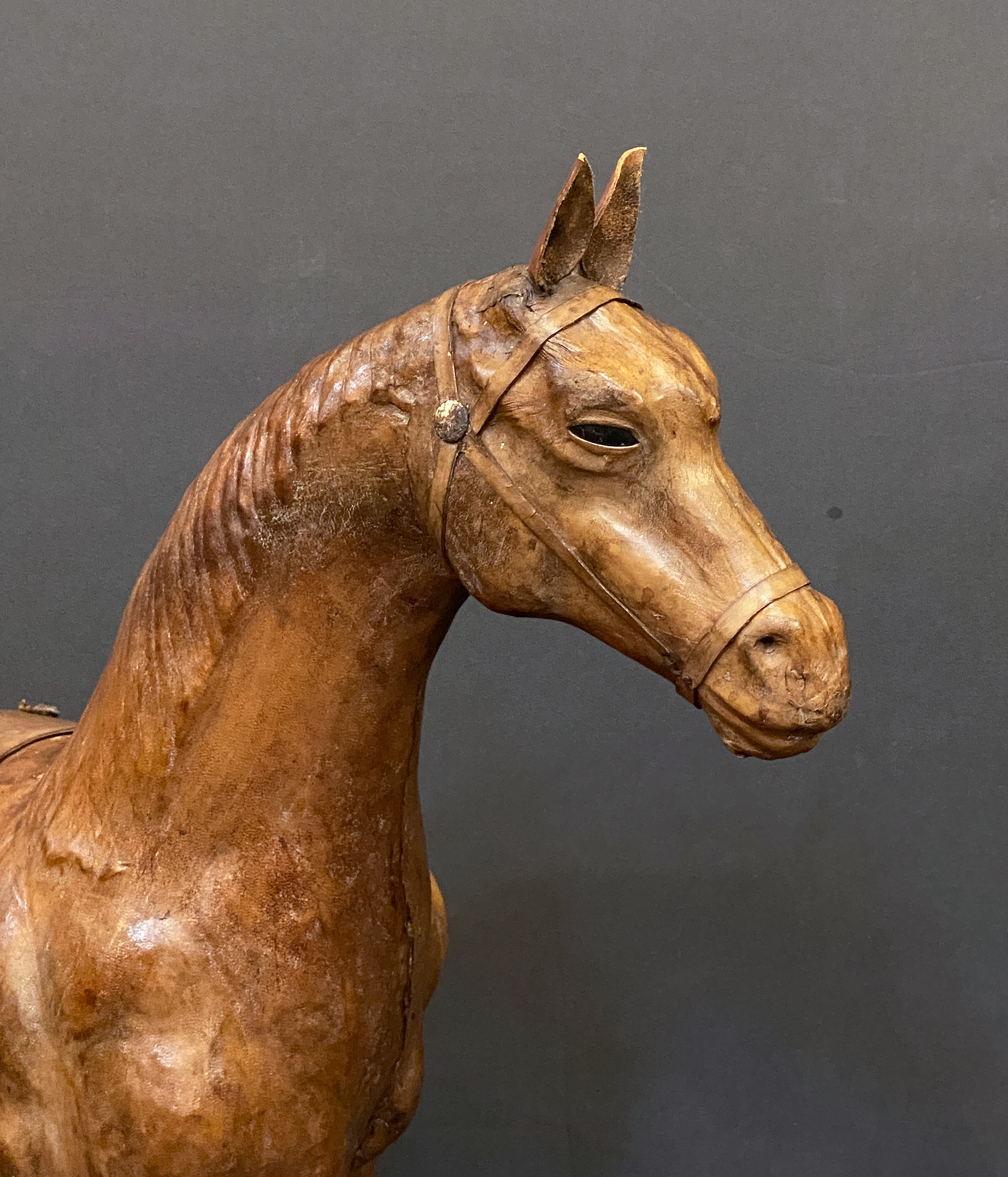 x0117_french_leather_covered_horse_model_28