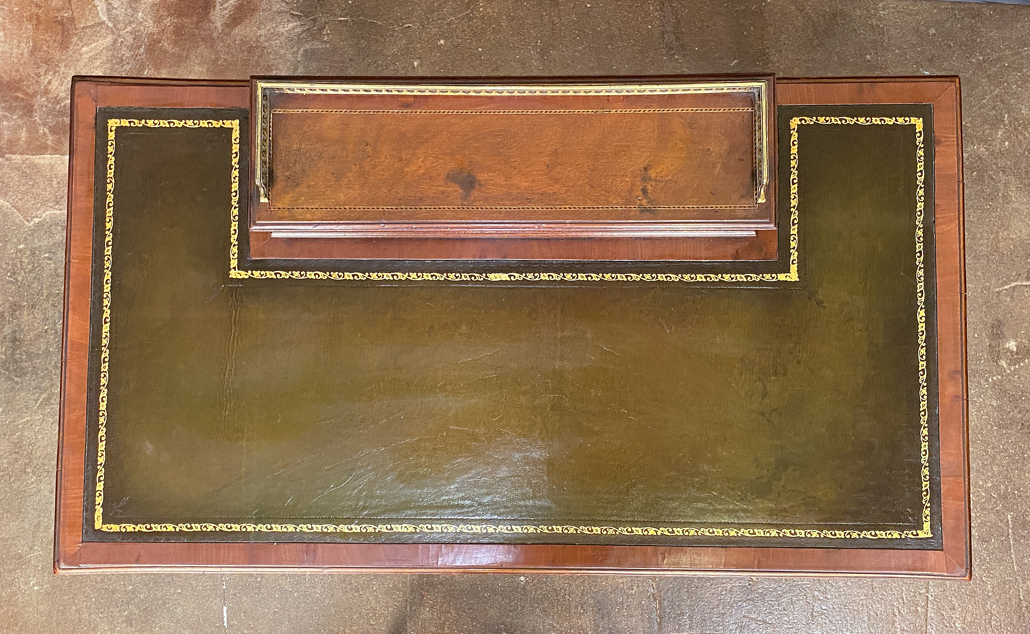 x1184_leather_top_mahogany_desk_59