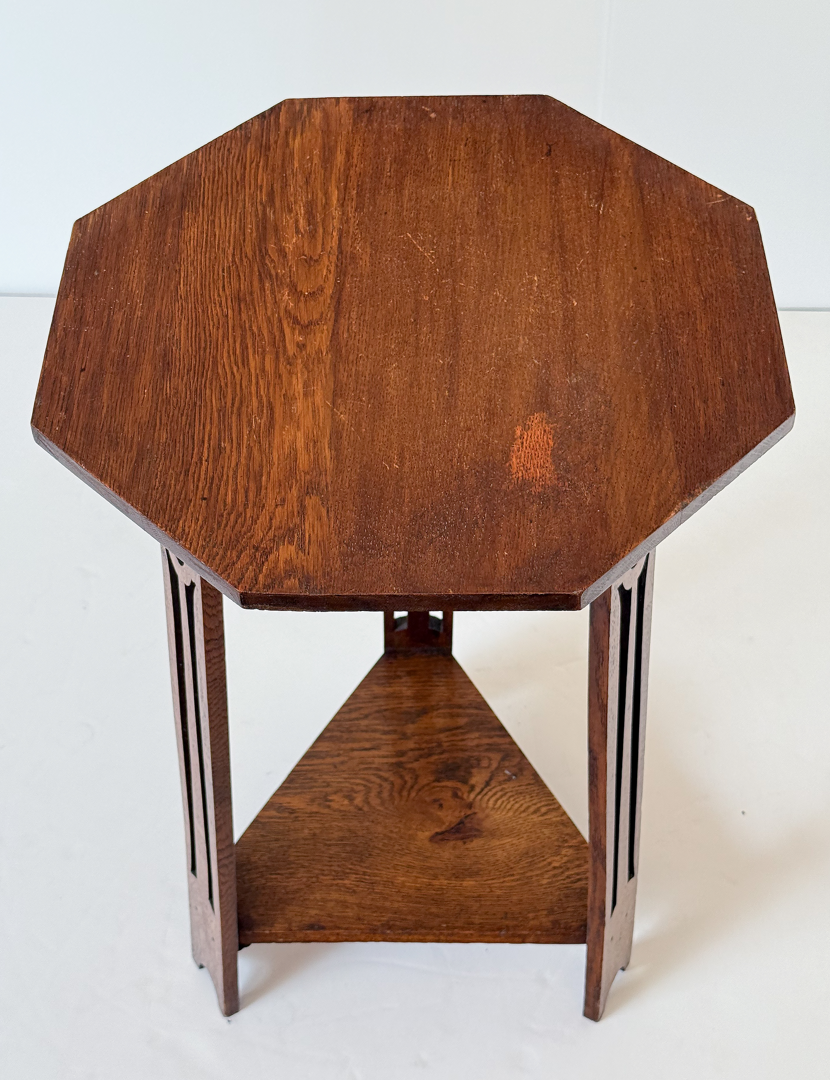 z2048_arts_crafts_table_edited_5