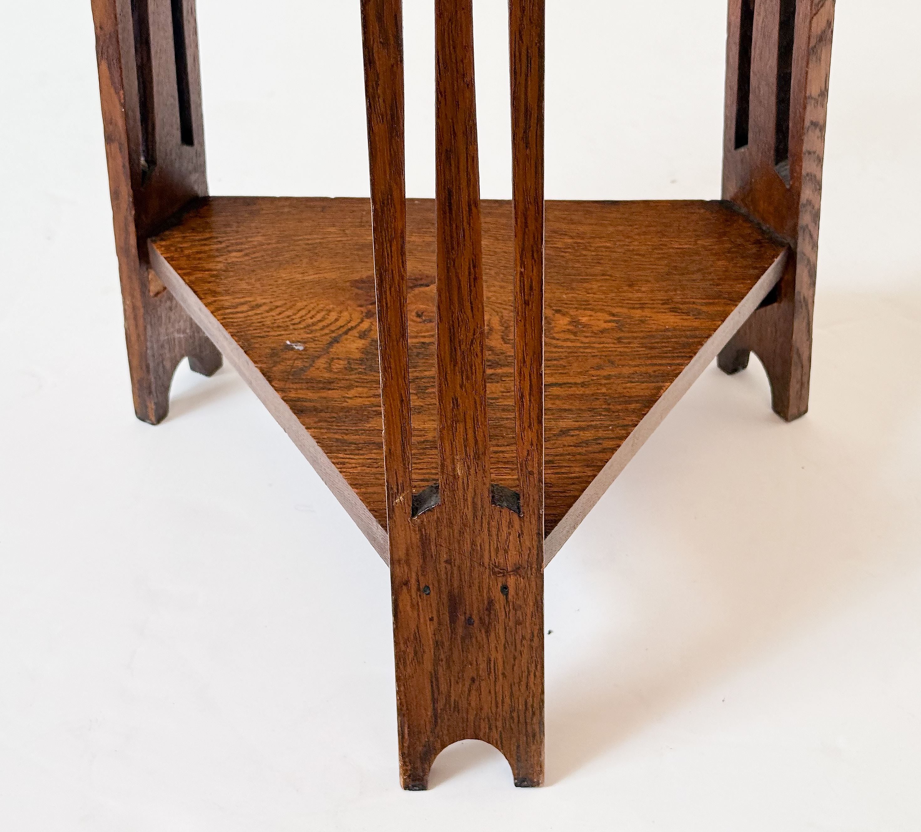 z2048_arts_crafts_table_edited_8